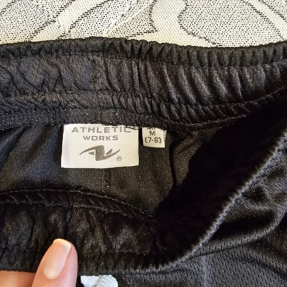 Short - Picture 2 of 2